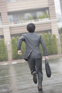 hashirusarari-man